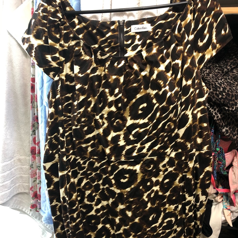 Calvin Klein leopard cap-sleeve sheath dress